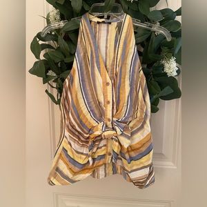 Sleeveless top size S